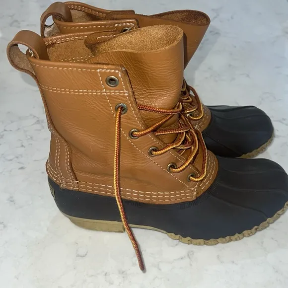 LL Bean Ladies 8” Bean‎ Boots