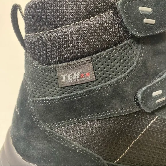LL Bean Men's Snow Sneakers Boots Mid Black Suede Straps Size 11.5