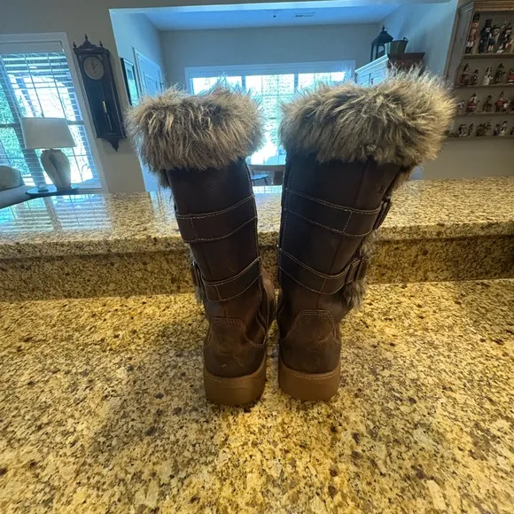 LL Bean Waterproof Tall Brown Leather Nordic boots size 7.5 M Faux Fur Trim EUC