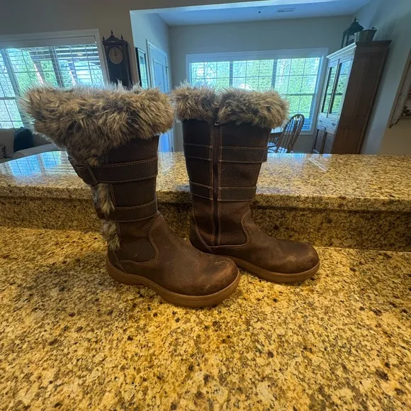 LL Bean Waterproof Tall Brown Leather Nordic boots size 7.5 M Faux Fur Trim EUC