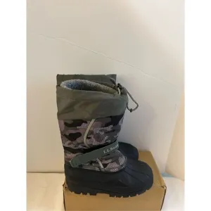 LL Bean snow boots camp green youth size 3