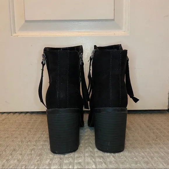 LORD &amp; TAYLOR Lexie &amp; Abbie Karina Zip Ankle Boots Black Booties