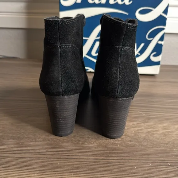 Lucky Brand Black Suede Wedge Boots Size 9