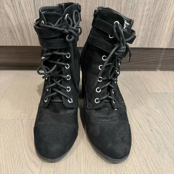 Madden Girl Klaim Black Block Heel Buckle Boots Size 8