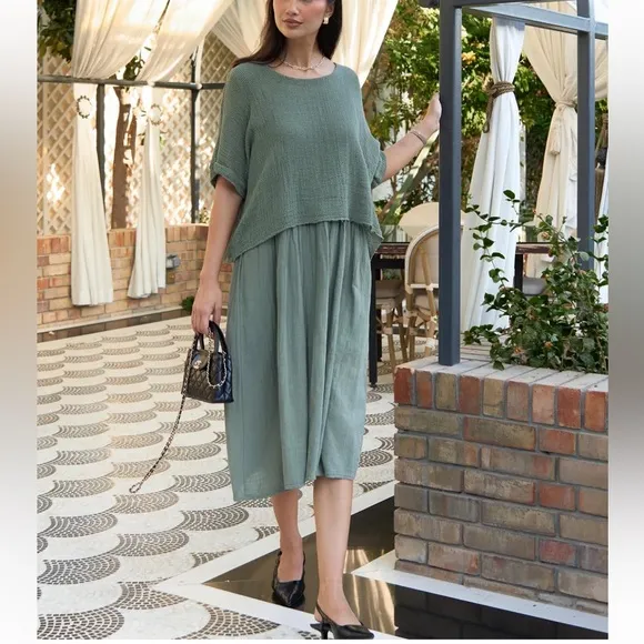 MADE IN ITALY Elegant Green Midi Dress