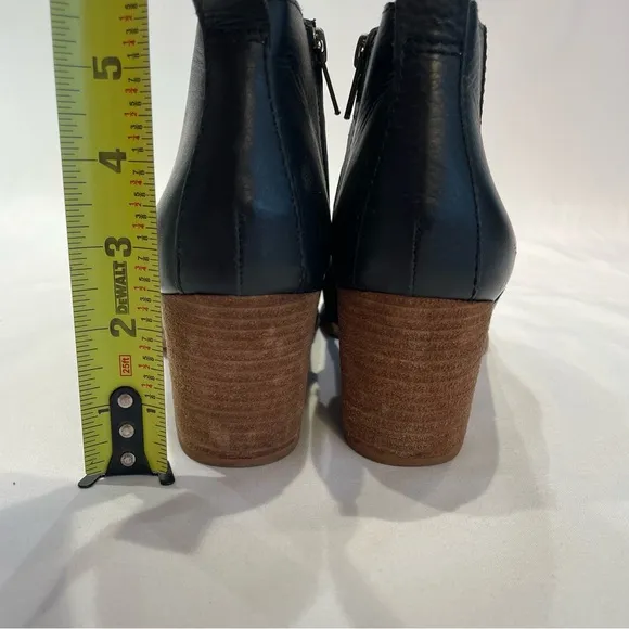 Madewell Black Leather Ankle Boots – Size 7.5