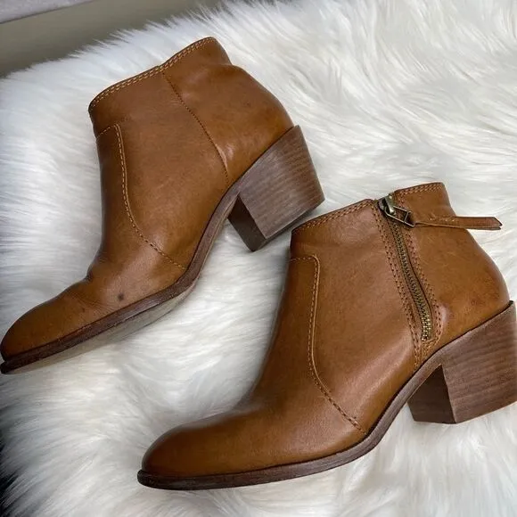 Madewell Janice Leather Bootie in English Saddle 8.5