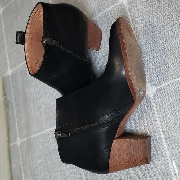 Madewell The Billie Black Leather Chunky  Staked Block Heel ANkle Boots, Sz 8.5
