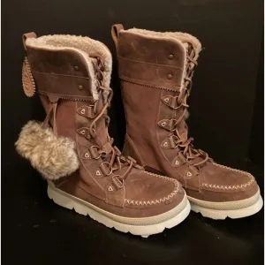 Manitobah-Canada Waterproof Pacific Boot in Oak Winter Snow  Women's Sz 8.5 NEW