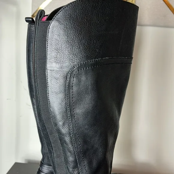 Marc Fisher leather Kierra tall pull up riding boots Sz 7.5M Black