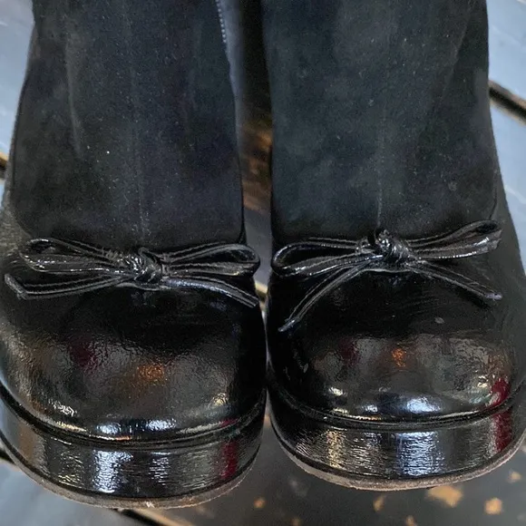 Marc Jacobs Jane Black Patent Leather &amp; Suede Heeled Boots with Ankle Buckle&amp;Bow