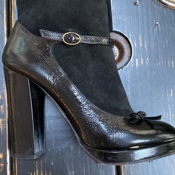 Marc Jacobs Jane Black Patent Leather &amp; Suede Heeled Boots with Ankle Buckle&amp;Bow