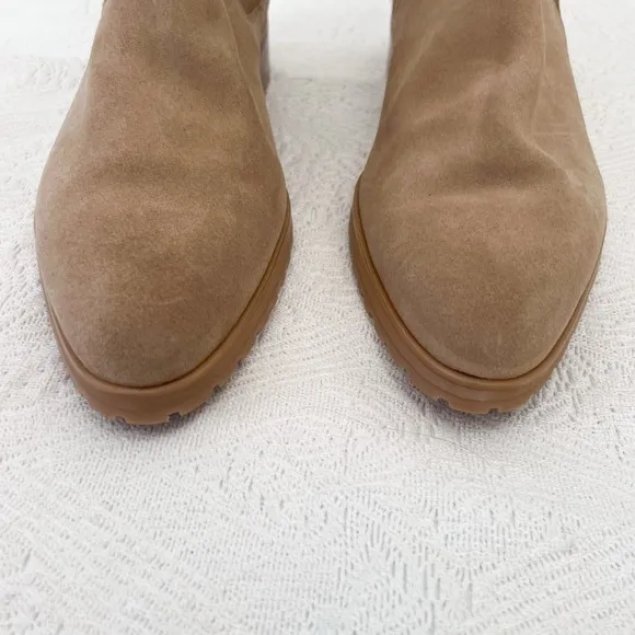 Margaux The Chelsea Boot in Sand Suede Ankle Boots 43