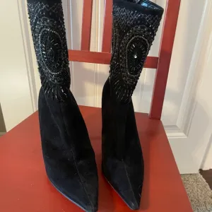 Martini Osvaldo suede leather embroidered sequenced red sole boots