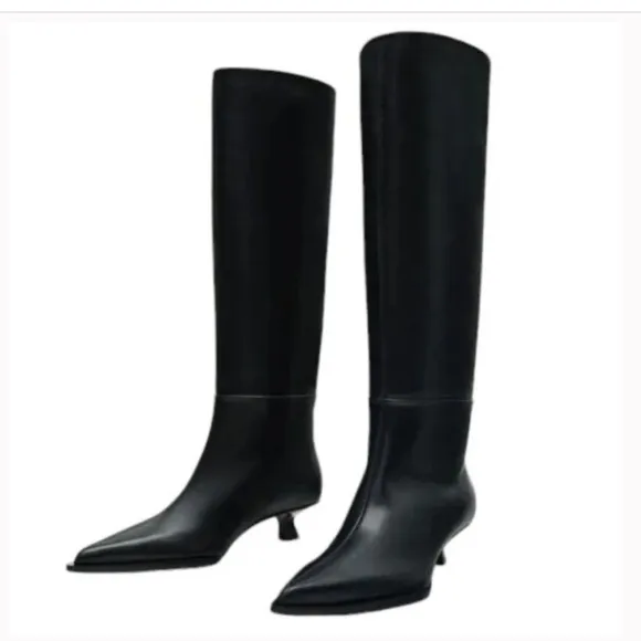 Massimo Dutti NWT leather kitten heeled boots