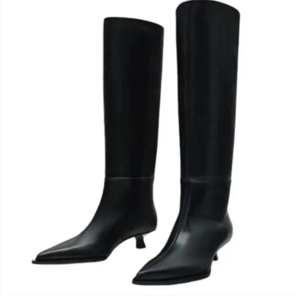 Massimo Dutti NWT leather kitten heeled boots
