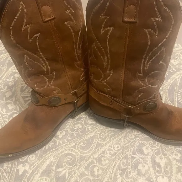 Masterson Laredo men’s cowboy  boots with chains and straps