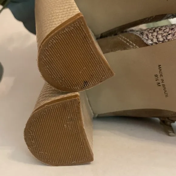 Matisse | Cobra | Ivory | Women’s | square heel | high ankle | 9 1/2 | boots