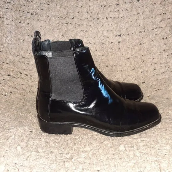 MAXMARA-Black Patent Leather Ankle Boots-Pull-On-Sz 36/6-Excellent