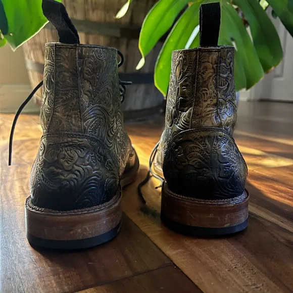 Men's Embossed Leather Boots - Brown