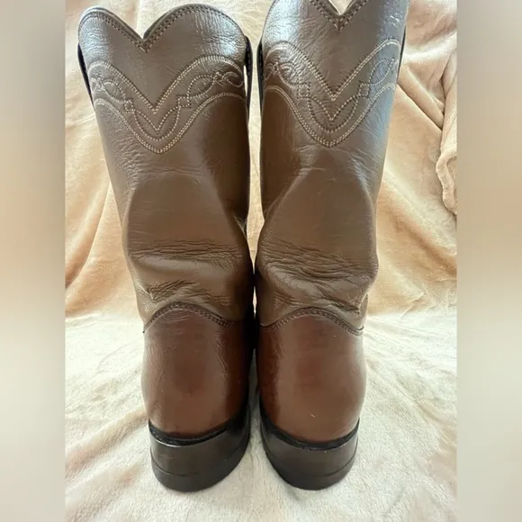 Men’s Justin 3023 Ostrich Roper style Boots Size 8D