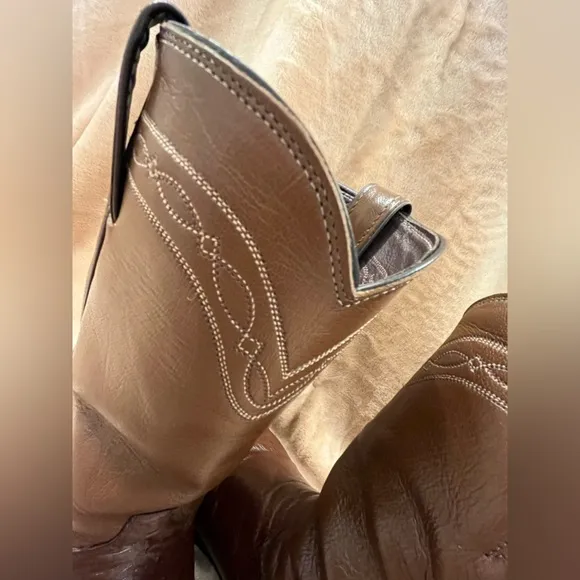 Men’s Justin 3023 Ostrich Roper style Boots Size 8D