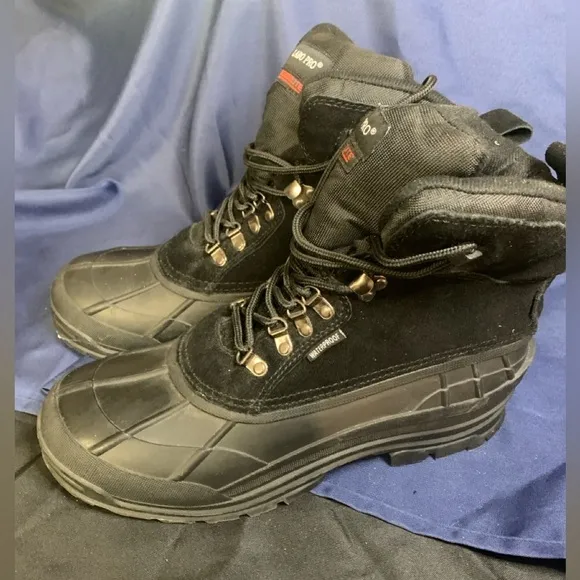 Men’s Labo Pro Thermolite Boots, 10.5, Black Suede, Waterproof. Like New