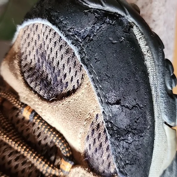 Merrell Moab Waterproof hiking boots 10.5‎