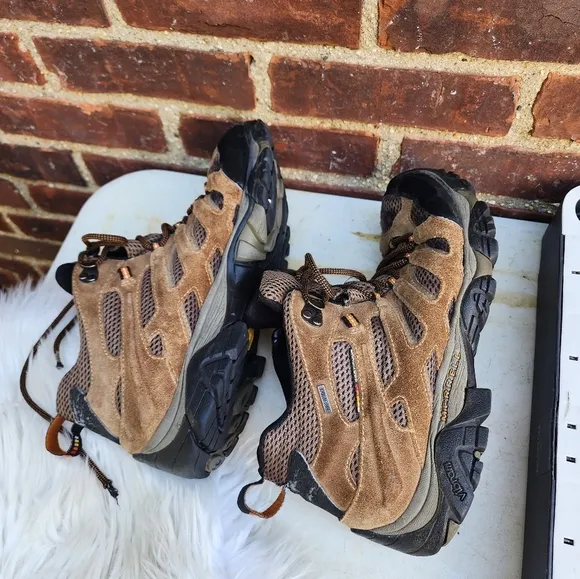 Merrell Moab Waterproof hiking boots 10.5‎