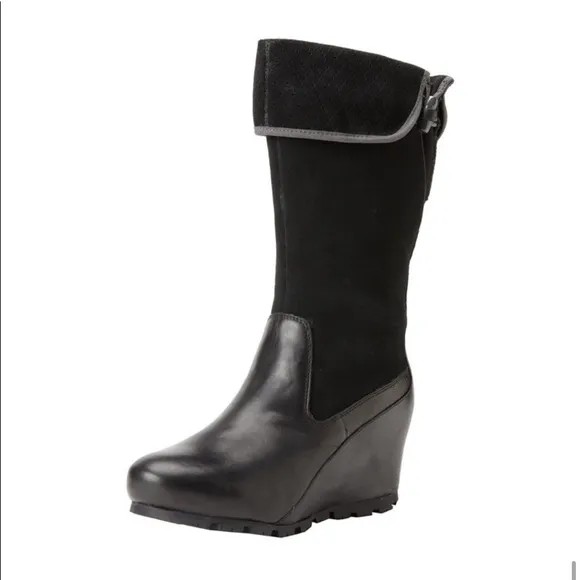 Merrell Wedgetarian Lyla Boots Black, Size 7.5
