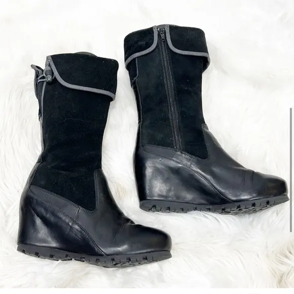 Merrell Wedgetarian Lyla Boots Black, Size 7.5