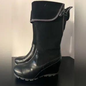 MERRELL WOMENS WEDGE BOOTS SIZE 7