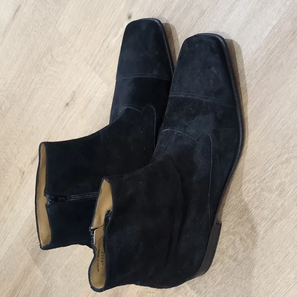 Mezlan Black Suede Zip Up Boots NWOT
