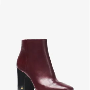 Michael Kors Elaine Leather EUC Booties