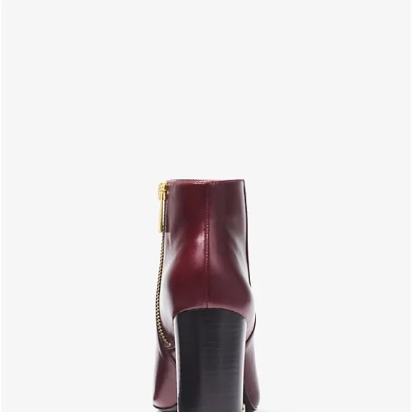 Michael Kors Elaine Leather EUC Booties