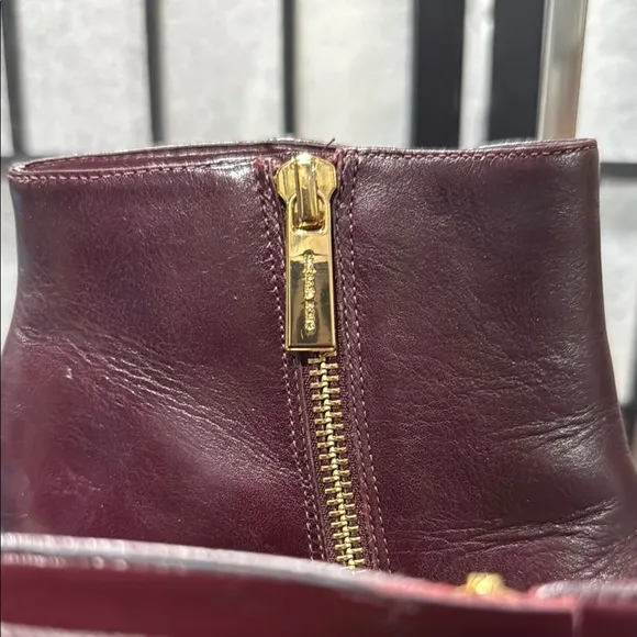 Michael Kors Elaine Leather EUC Booties