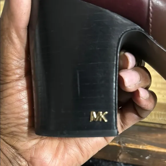 Michael Kors Elaine Leather EUC Booties