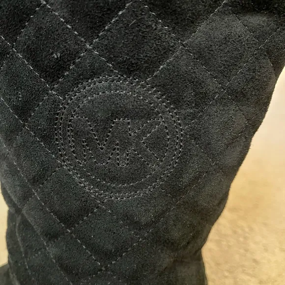 Michael Kors Sandy Quilted Suede Black Sherpa Lined Women's Boots Size 8