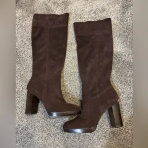 Michael Kors Suade Heeled Boots