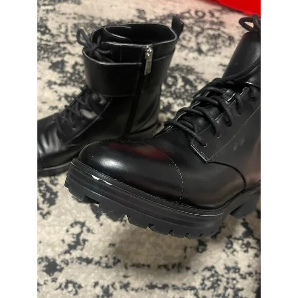 Michael Kors TATUM Leather Ankle Combat Boots Women's Size 9