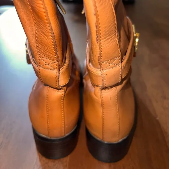 Michael Kors Women’s Boots, genuine leather, Tan color, size 8