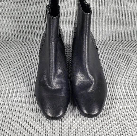 Michael Michael Kors leather black boots