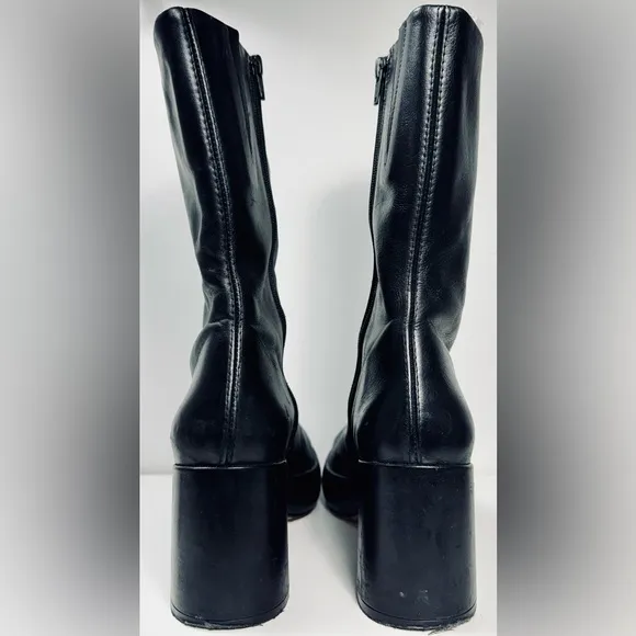 MIISTA Black-Heeled Boots