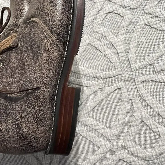 Mikoleon Sz 28 (11 US) Brown Crackle Leather Chukka Boots