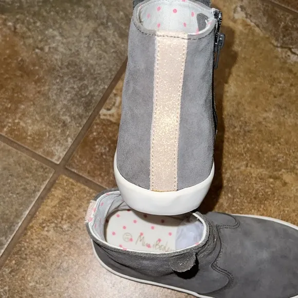 Mini Boden gray suede zipper boots.  NWOB size 13 US
