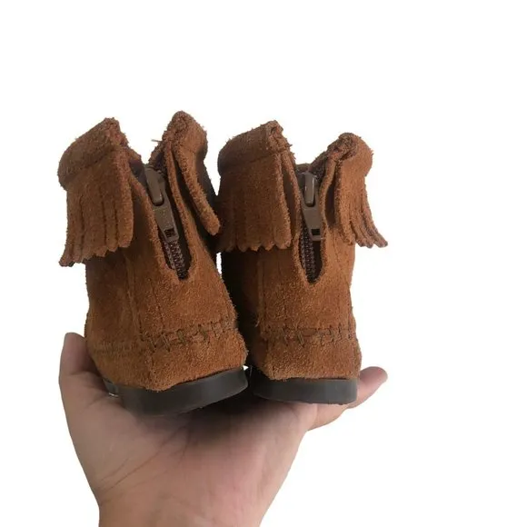 Minnetonka Little Girls Tan Suede Back Zipper Fringe Moccasin Boots Size 11