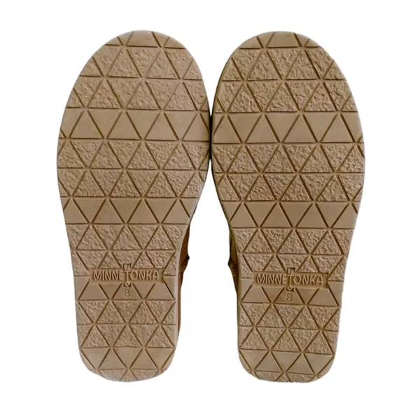 MinneTonka Olympia Women's Boots