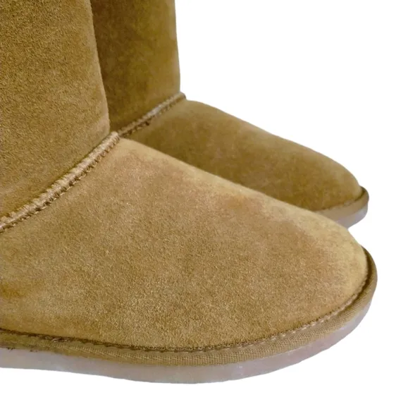 MinneTonka Olympia Women's Boots