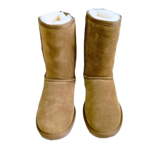 MinneTonka Olympia Women's Boots