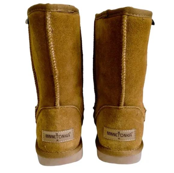 MinneTonka Olympia Women's Boots